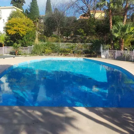 Spacious And Bright Flat Downtown And Beaches - Swimming Pool