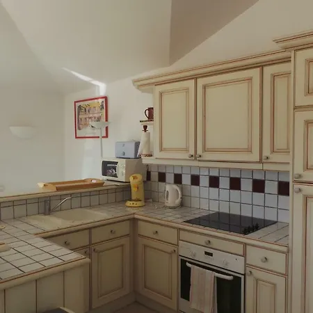 Lägenhet Spacious And Bright Flat Downtown And Beaches - Swimming Pool Antibes