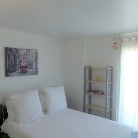 Spacious And Bright Flat Downtown And Beaches - Swimming Pool Apartment